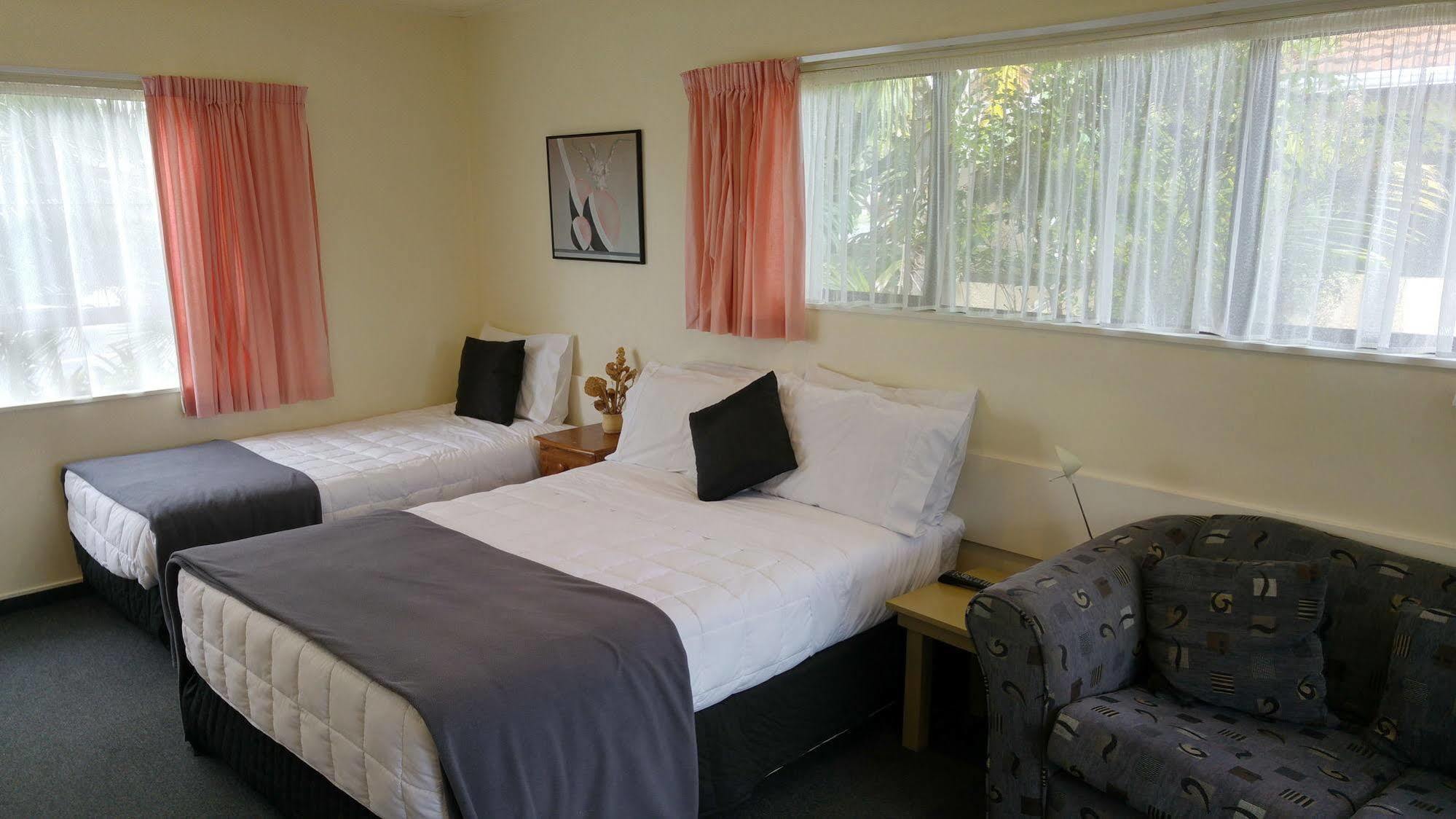 Hobson'S Choice Motel Dargaville Exteriör bild